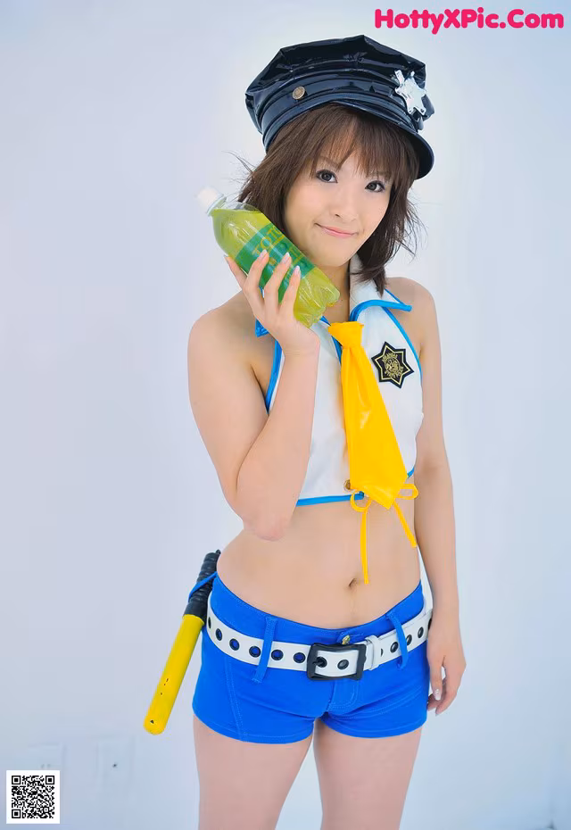 Akina Minamida - Ebony Mp4 Descargar